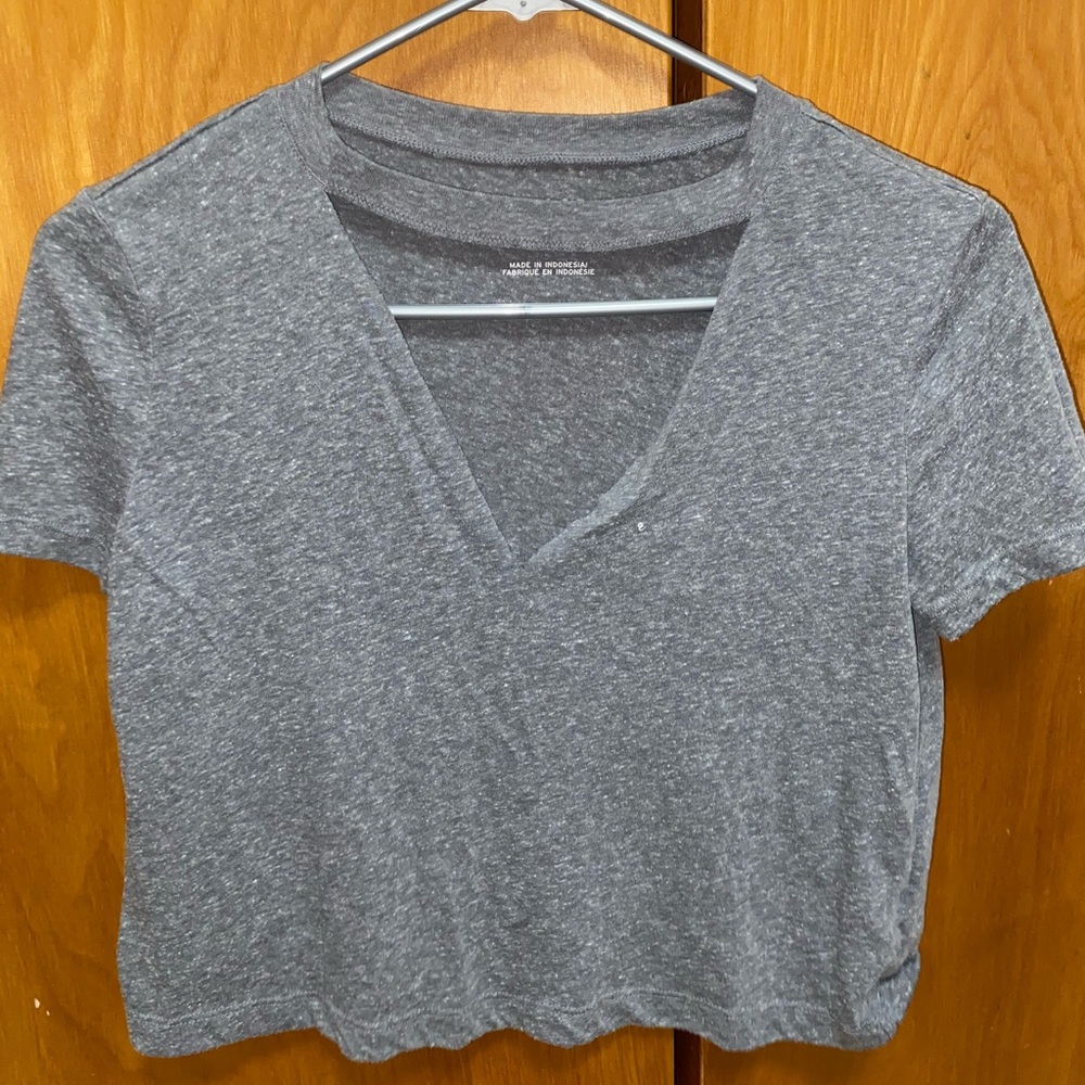 Aeropostale Gray Cropped V-Neck